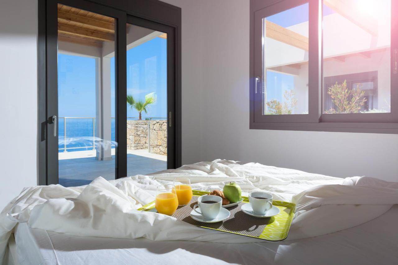 Kathisma Bay Villas - Luxury Villas - Villa Helios Kalamítsi Екстериор снимка