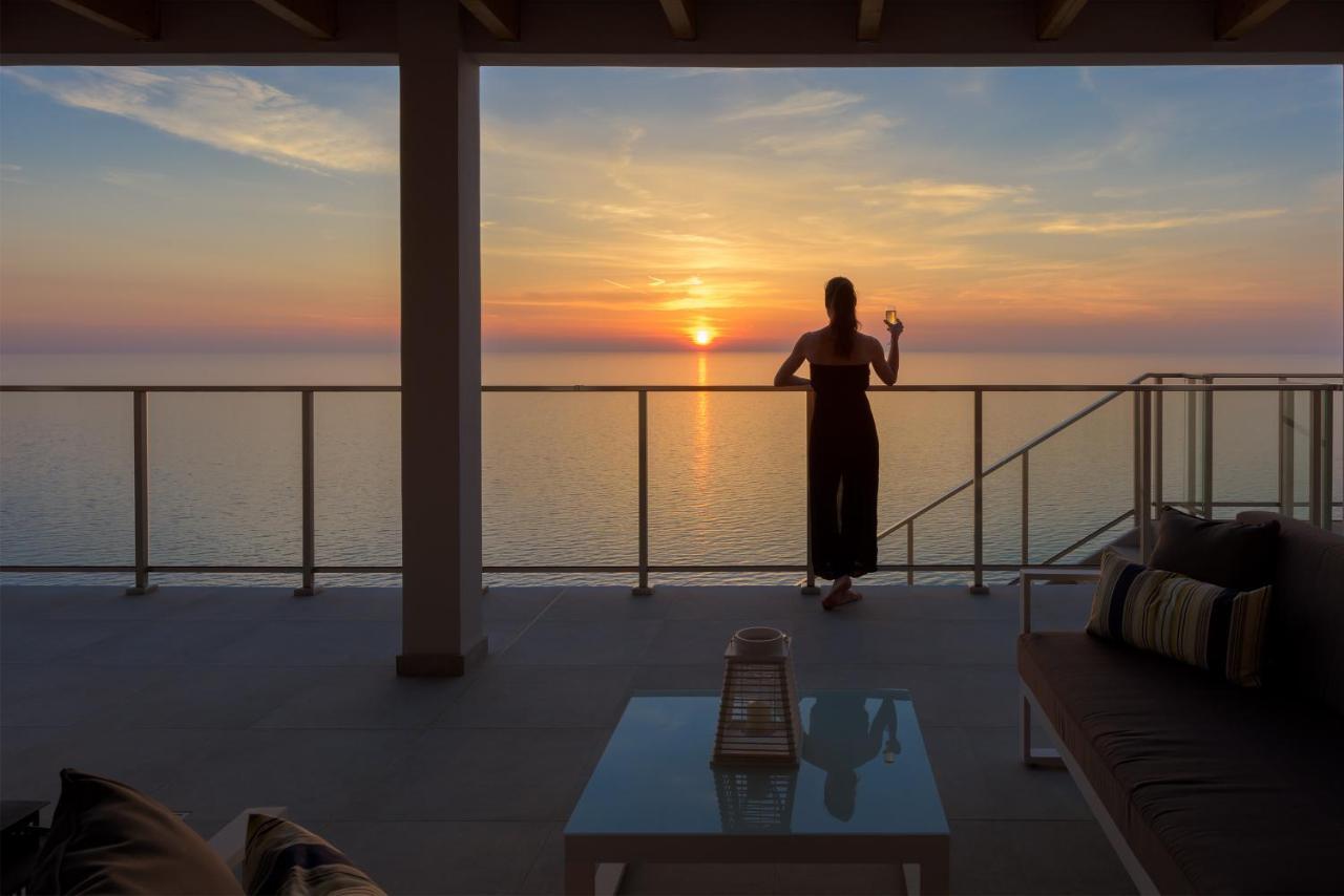 Kathisma Bay Villas - Luxury Villas - Villa Helios Kalamítsi Екстериор снимка